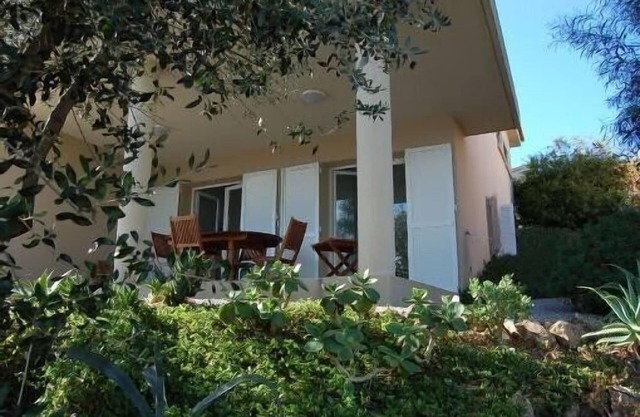 Flat in the 1st floor of a villa 250m from the beach with an amazing view