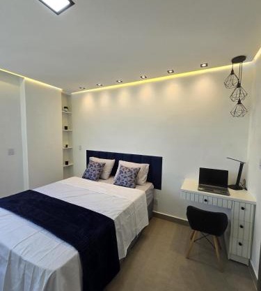 Flat704Intermares