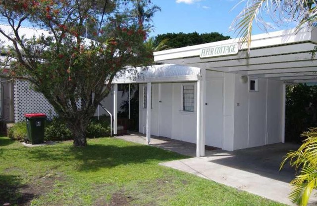 Fleur Cottage, 7 Willow Street