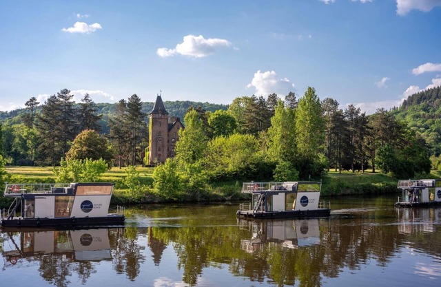 Floating vacation apartment on the Saar - mobile home, shower, WC, 2 bedrooms