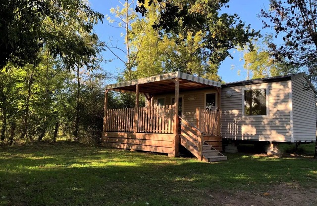 Flower Camping Côté Lac * - Mobile home 3 bedrooms Relax Comfort 32m2 Terrace 15m2 + TV 6 persons