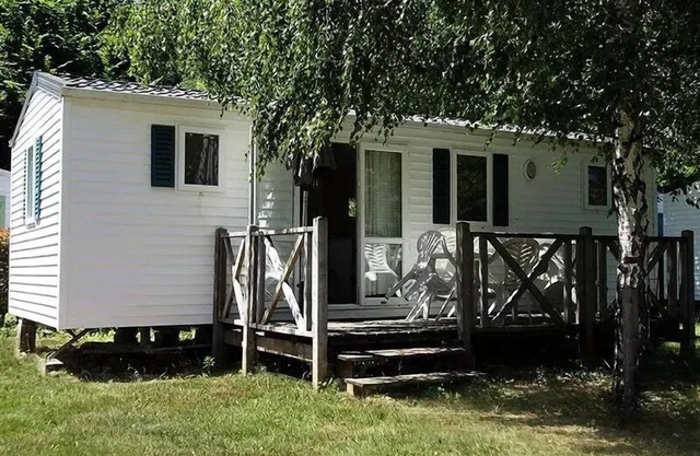 Flower Camping l'Echo du Malpas * - Mobil home Standard 27m2/2 bedrooms + TV + Terrace not covered 6 people