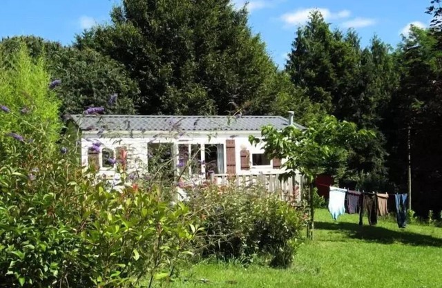 Flower Camping Les Nauves * - Mobil home Standard 29 m2 2 bedrooms - uncovered terrace 4 people