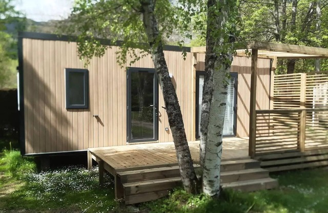Flower Camping LA BEXANELLE * - Home Flower Premium 29 m2 - 2 bedrooms + TV + LV + terrace 4 people
