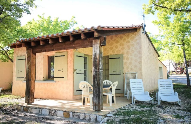 Flower Camping le Epi Bleu * - Comfort Pavilion 50m2 - 2 bedrooms - terrace included 4 people