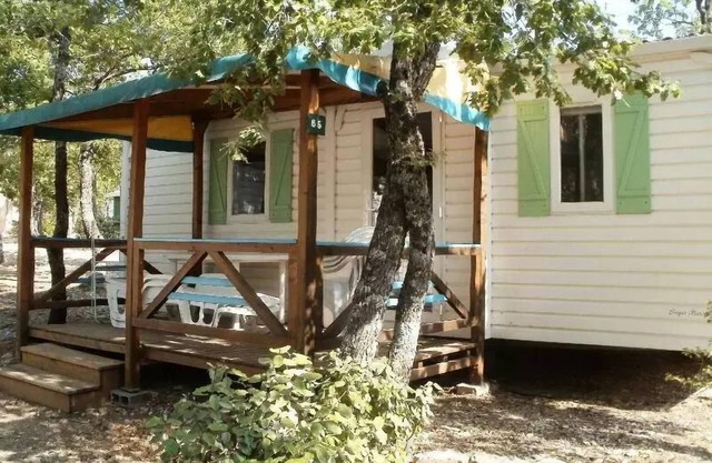 Flower Camping le Epi Bleu * - Mobile home Comfort 26m2 (2 bedrooms) + covered terrace 10m2 4 people