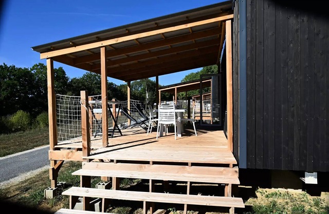 Flower Camping Le Lac aux Birds * - Homeflower PREMIUM with TV, dishwasher and air conditioning 29 m2 (2 bedrooms) 4 persons