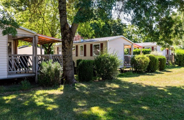 Flower Camping Les Granges * - Mobil-Home Loggia Comfort 32 m2 (2 bedrooms) + covered terrace 5 people