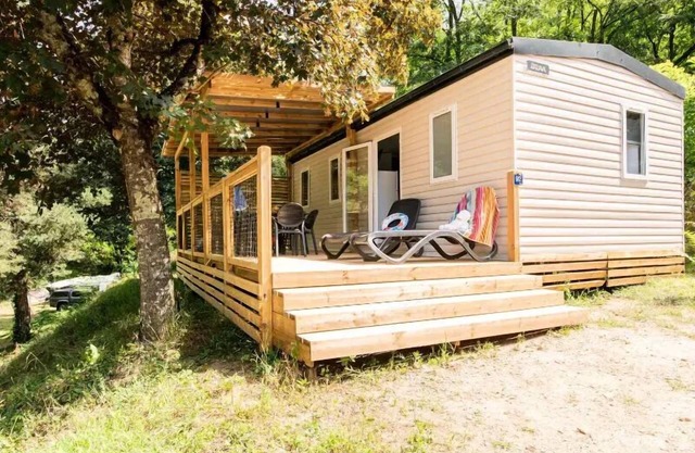 Flower Camping Mas de Champel * - Mobile-Home 30m2 Premium - 2 bedrooms - Covered terrace - CLIM + TV + sheets + towels included 4 people