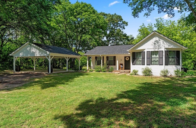 Folktale Cottage & Farmhouse Retreat