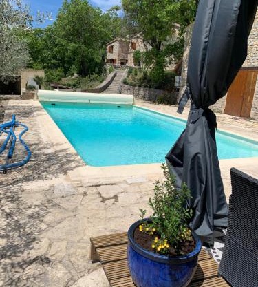 FONT NOUVELLE maison de charme Drôme Provençale, 6 ou 10 personnes avec piscine