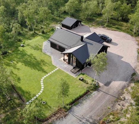Forest lodge