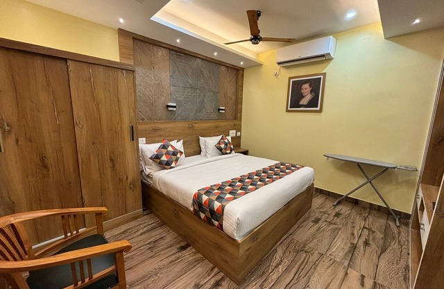 Forest Transit Hotel - Welcome to our Luxury Hotel