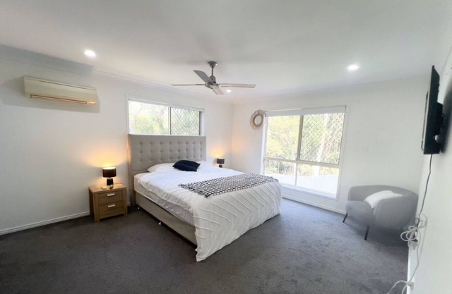 Forest view guesthouse closer to Sunybank hill shopping mall & CBD. good choice!