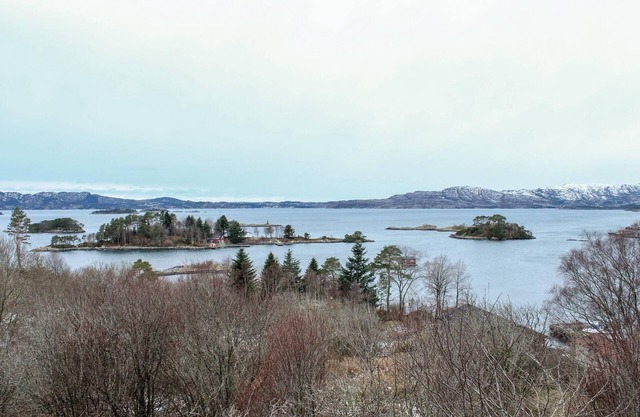 Forget the stress of everyday life and enjoy a relaxing vacation in Blomsterdalen!