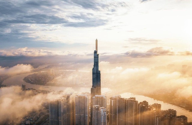 Four-Bedroom Deluxe Apartment with City View