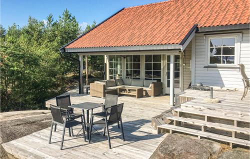 Four-Bedroom Holiday Home In Skjeberg