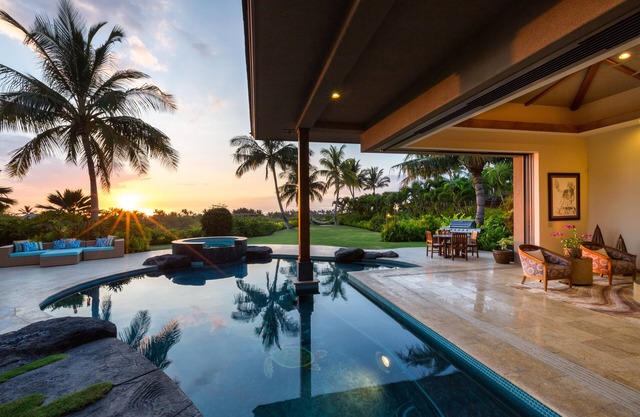 FOUR SEASONS RESORT "HUALALAI HALE” MODERN OCEANVIEW, 7 & 28- SPECIAL NIGHT RATE