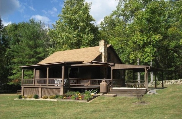 Fox Den Cabin-Secluded Mountain Getaway Near Shenandoah National Park