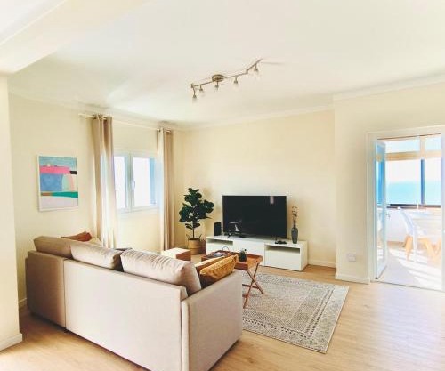 Foz do Arelho Sunset Sea Views Apartment