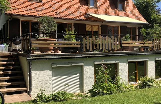 Freistehendes Haus im Grünen in Zentraler Lage