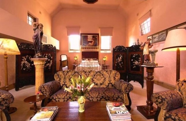 Friendly meeting chapel