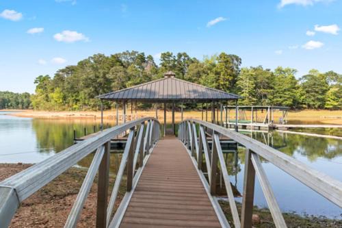 Friendship Cove Retreat
