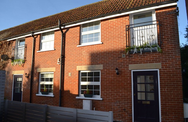 Frinton Escapes - The Cottage