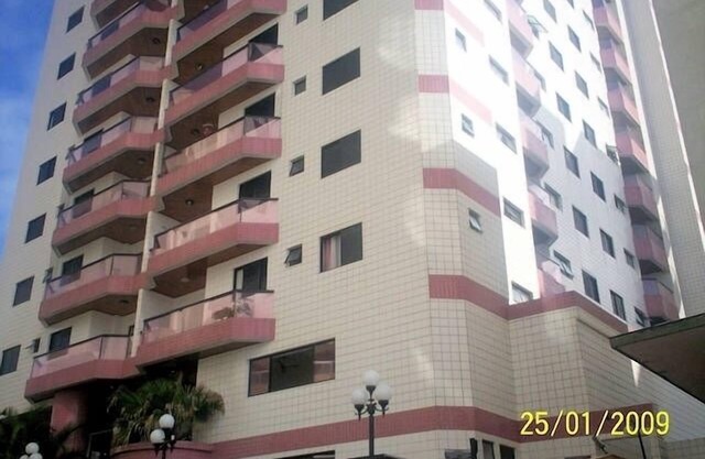 FRONT VIEW OF THE WHOLE APARTMENT TO THE BEACH -WHAT11-996675065