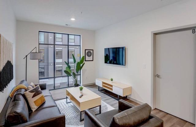 Frontdesk | 1 BR Apt by UNL Outdoor Adventures