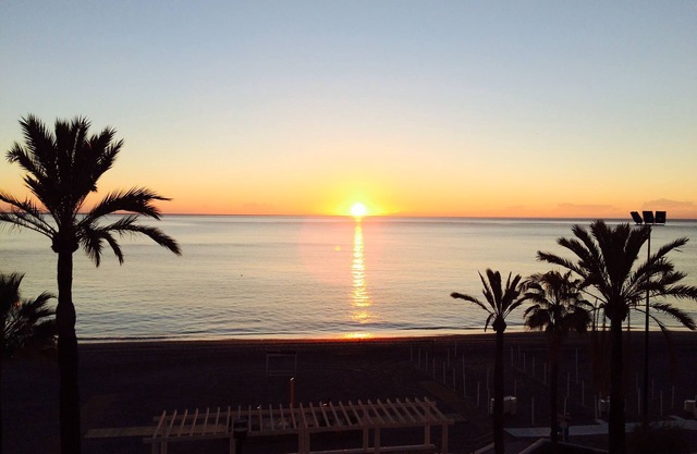 Frontline Beach Apartment. Totally renewed. Sunny Apartment. Near the centre.