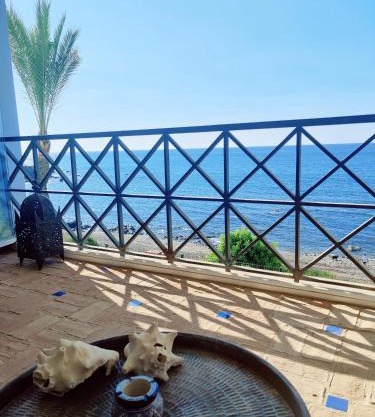 Frontline Beach Apartment, La Perla de la Bahia, Bahia de Casares - Estepona