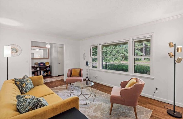 Ft. Jackson, USC, Fenced Yard, Fast Wi-Fi, 3 TVs