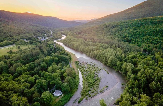 Full Buyout · Scenic Waterfront Property w/Detached Cottage