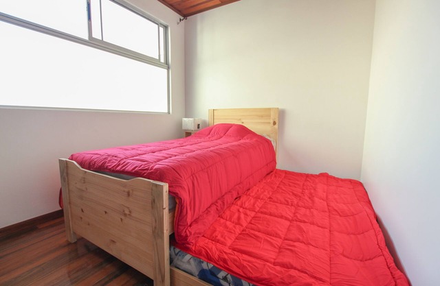 Fully equipped Plaza del Sol apartment