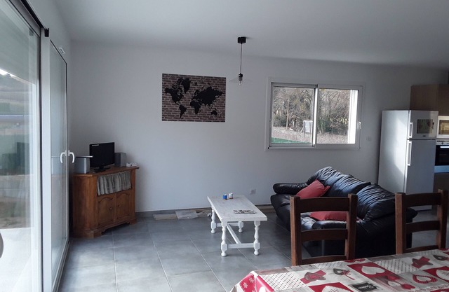 Fully equipped villa with swimming pool