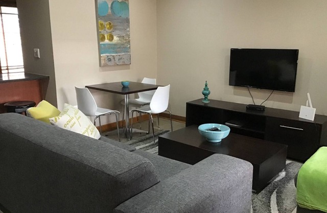 Fully Furnished Monthly Stay in Pentagon Park