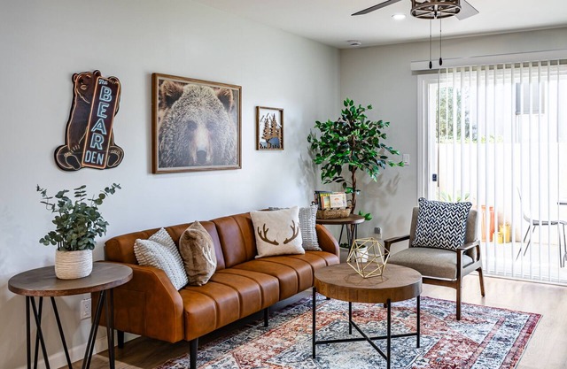 Fully Furnished w/Wifi & Patio, 2 mi to USCB & Beach & 7 mi to Cottage Hospital