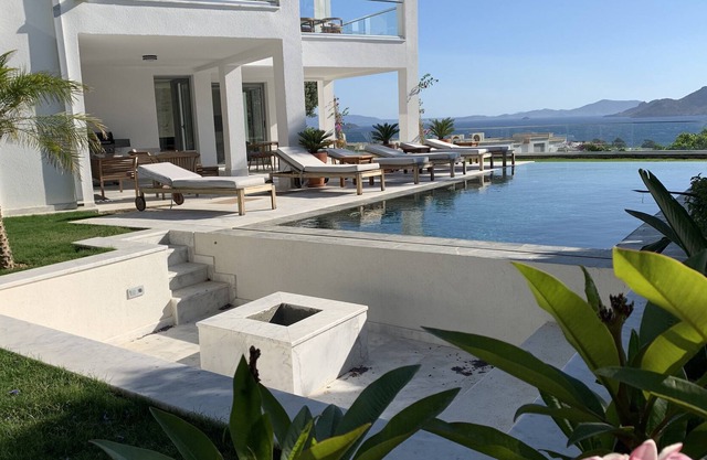 Fully Renovated for 2021. Villa with an incredible Greek island view and pool.