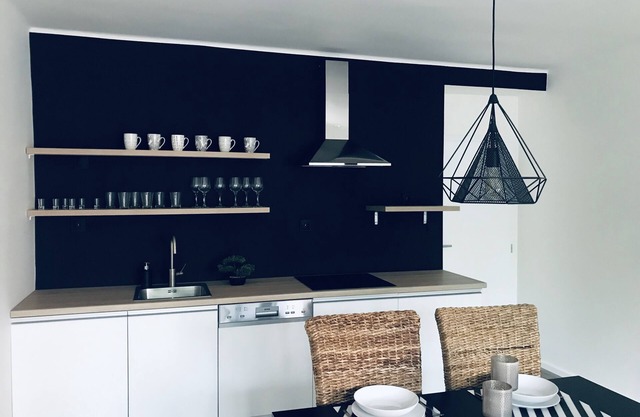 Fully renovated in 2019, Best location for sporting and music events in town