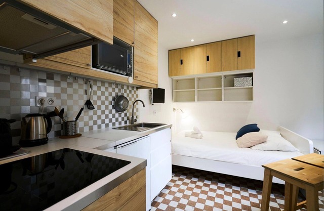 Functional studio for short stays