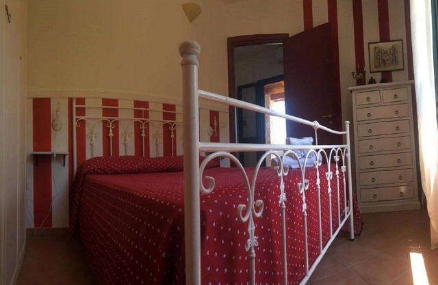 "Fuoco" apartment in residence "Villa Giulia" adjacent to Michelino beach