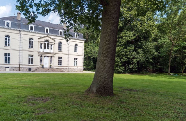 Furnished room in Chateau