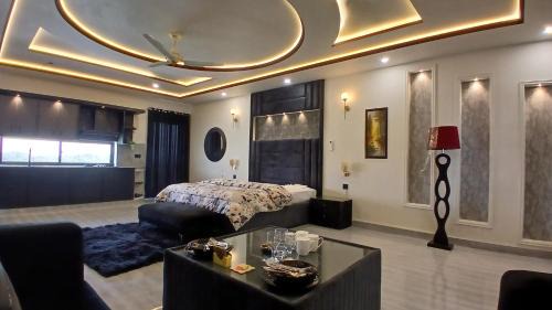 Furnished Studio Apartment