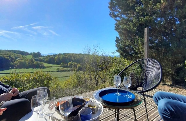 Gîte 2 p., private garden, swimming pool, nature