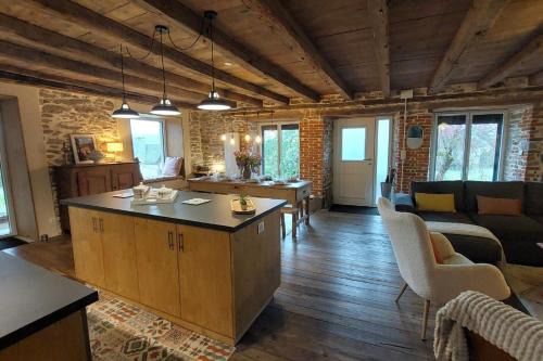 Gîte 8 pers avec jacuzzi et jardin Aurillac