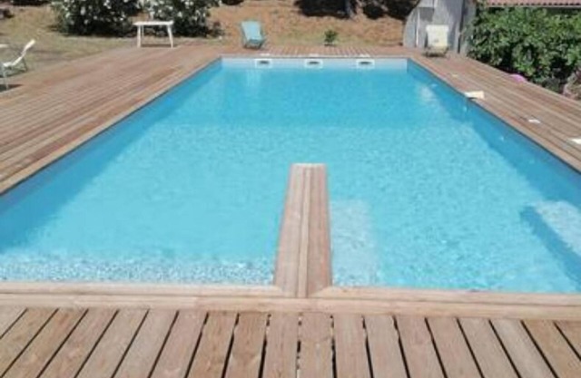 Gîte Albitrone au Calme Avec Piscine