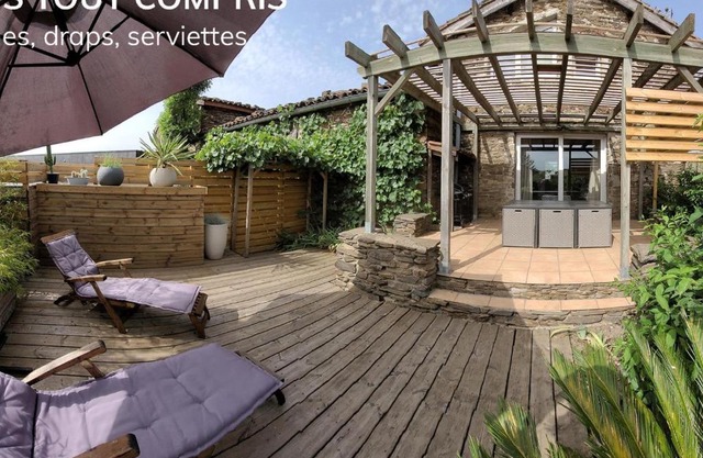 Gîte authentique avec terrasse et tout confort, entre Monts du Lyonnais et bassin Stéphanois - FR-1-496-299