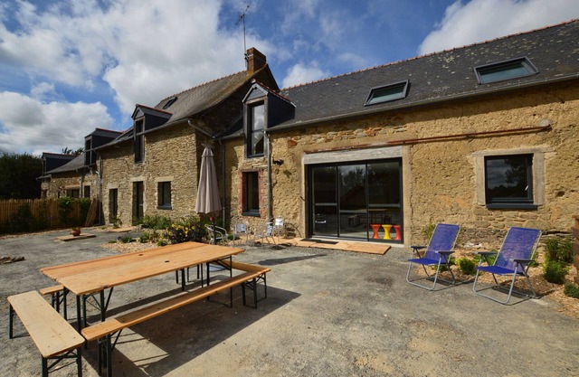 Gîte-Cottage-Wet room-Countryside view