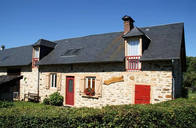 Gîte de France Pierrelise 3 ears - Gîte de France 8 people
